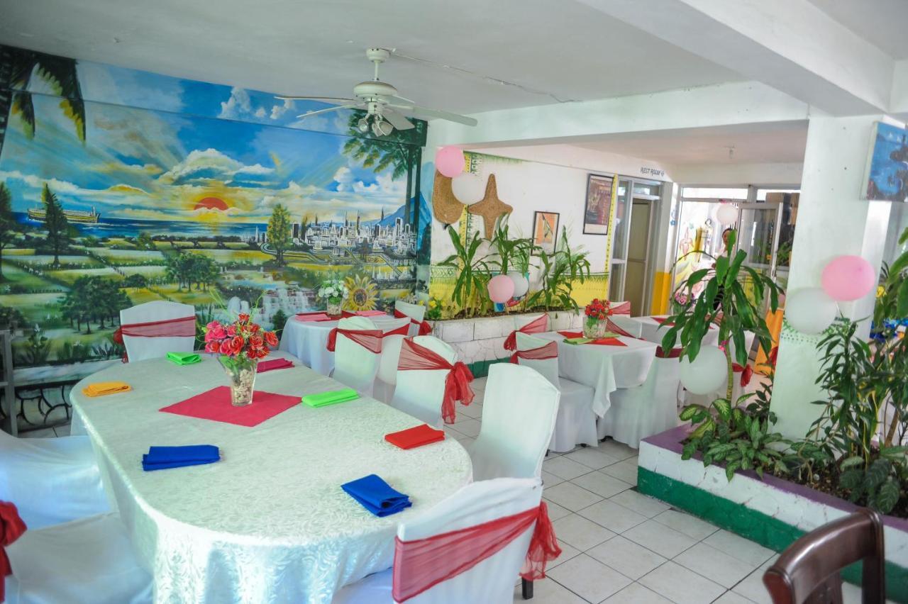Glorianna Hotel Montego Bay Exterior foto